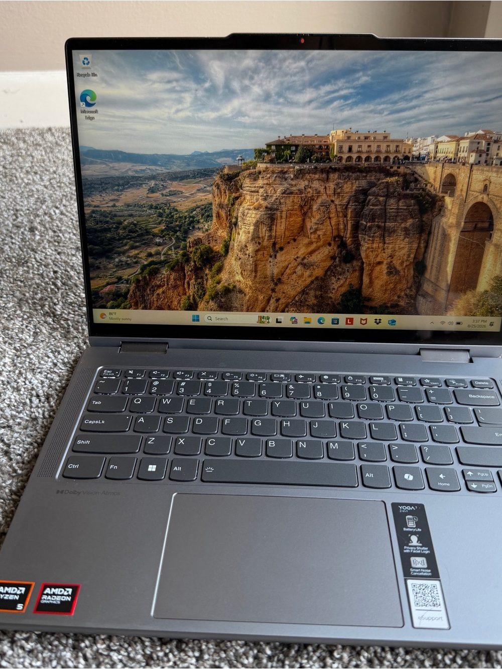 2024 Lenovo Yoga 7 14AHP9 2-in-1 Touchscreen – Ryzen 5 8640HS / 8GB / 512GB